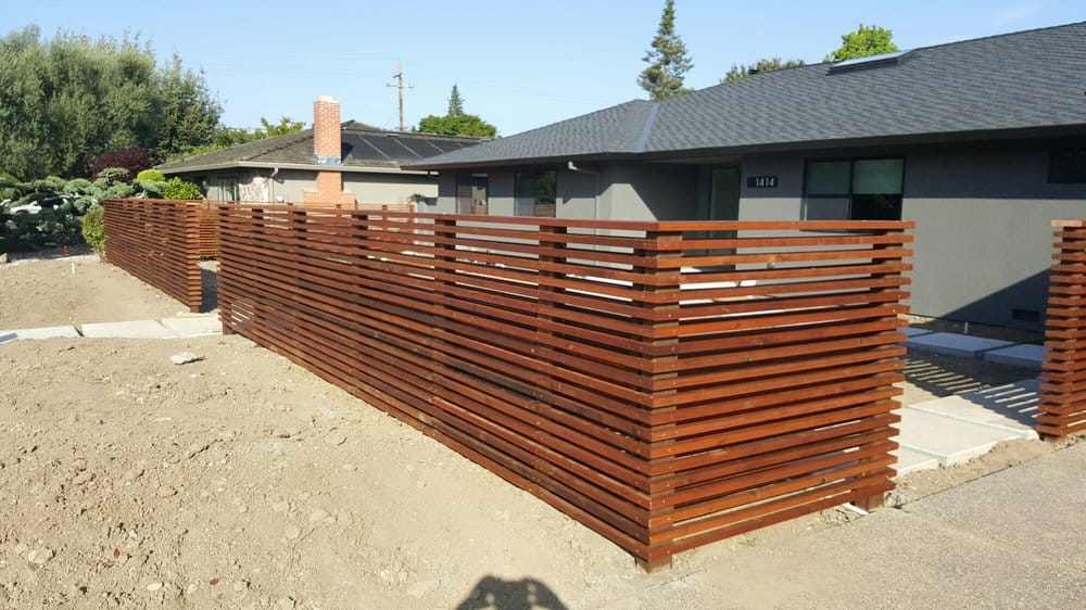 Custom horizontal slat privacy fence